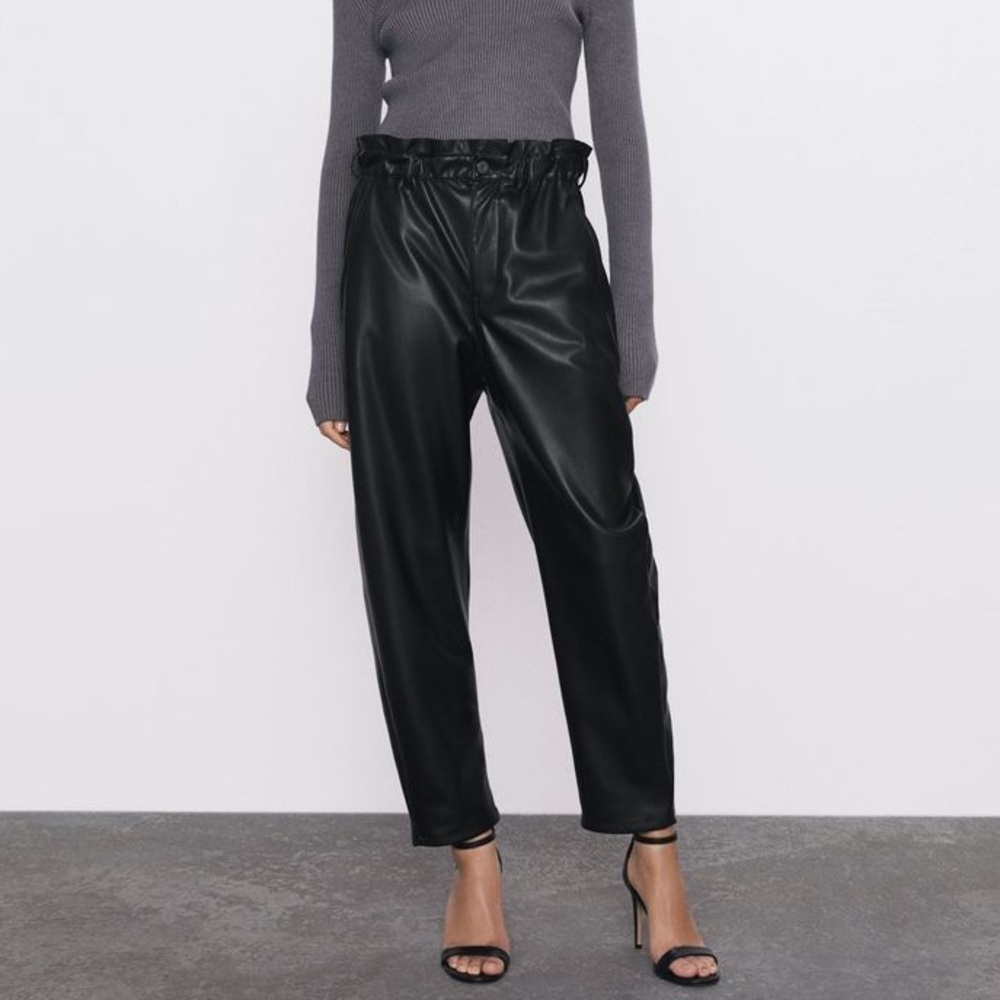 Zara Women's Black Faux Leather Pants High-Waisted Paperbag Baggy Trouser Size 2